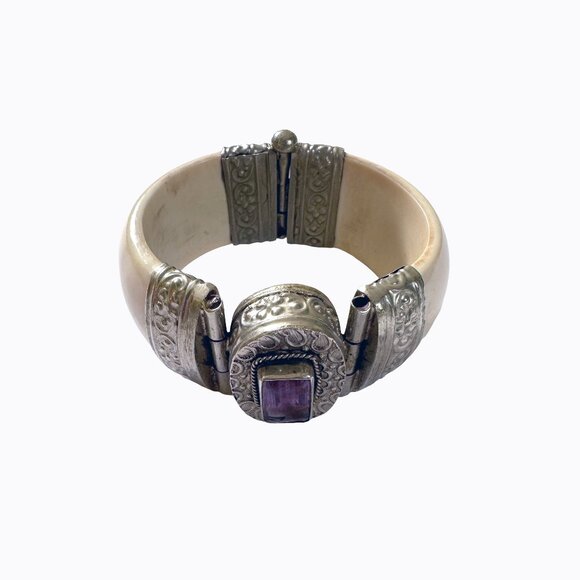 Vintage Enamel Ivory Bangle Bracelet Chunky Lavender Stone Embossed Silver Retro - Picture 1 of 8